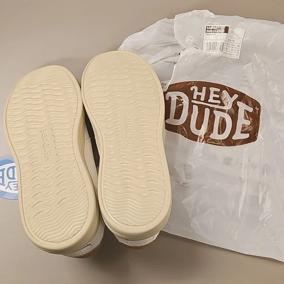 Hey Dude Women's Shoes - Picture 3 of 6